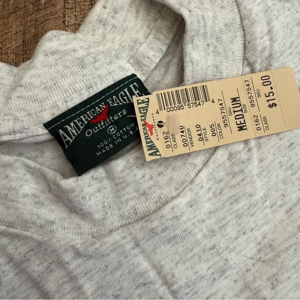 Vintage American Eagle Outfitters Light Gray Tee Medium NWT - Picture 3 of 7